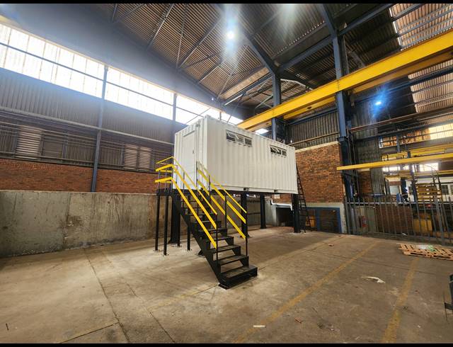 3,240M² WAREHOUSE TO LET IN ROODEKOP